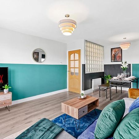 Leek WoottonThe Stylish Warwick Abode - Balcony - Garden别墅 外观 照片